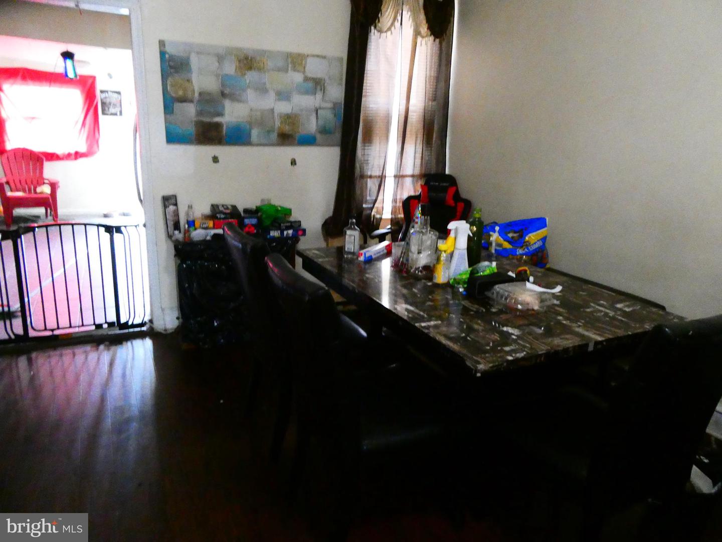 2069 Kingston St Property Photo 5