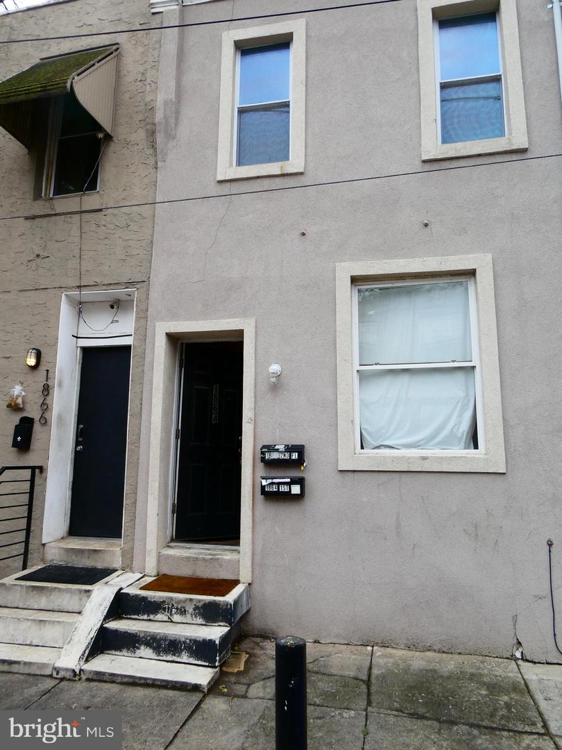 1864 E CORNWALL ST Property Photo 1