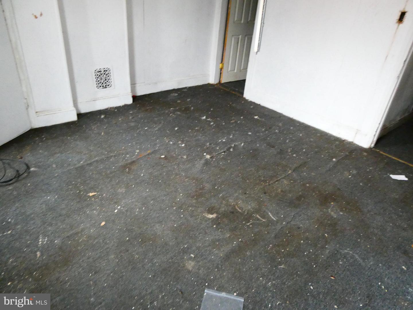 736 E Hilton St Property Photo 11
