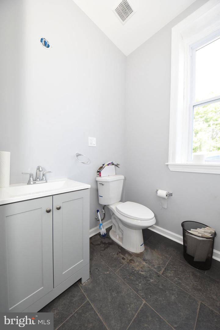 5561 Baynton St Property Photo 21