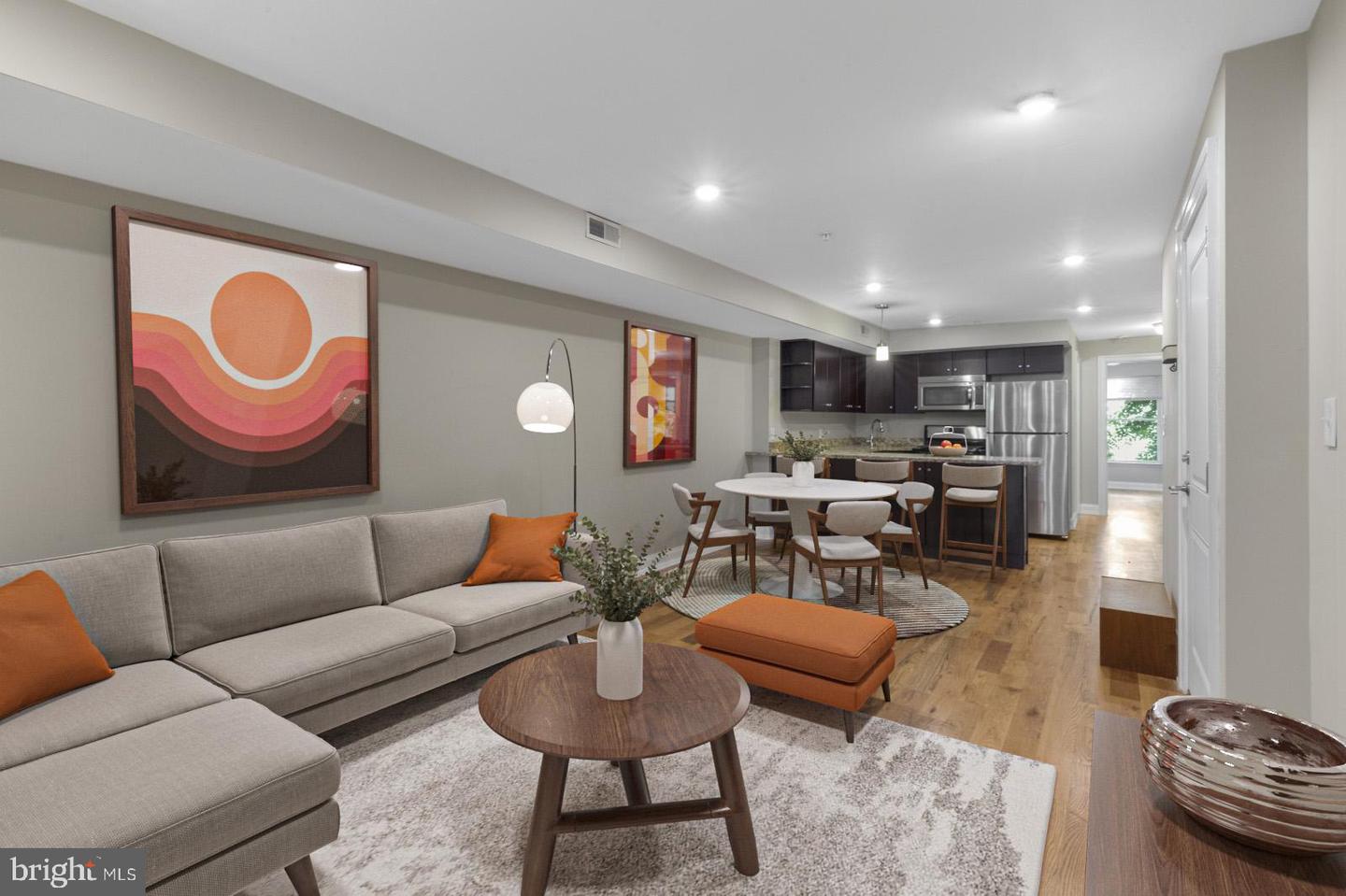 704 Alter St #d Property Photo
