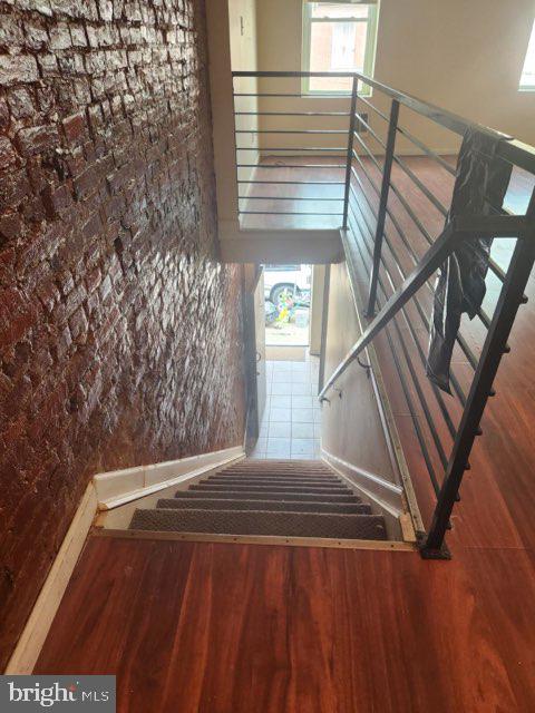 1824 E Madison St Property Photo 1