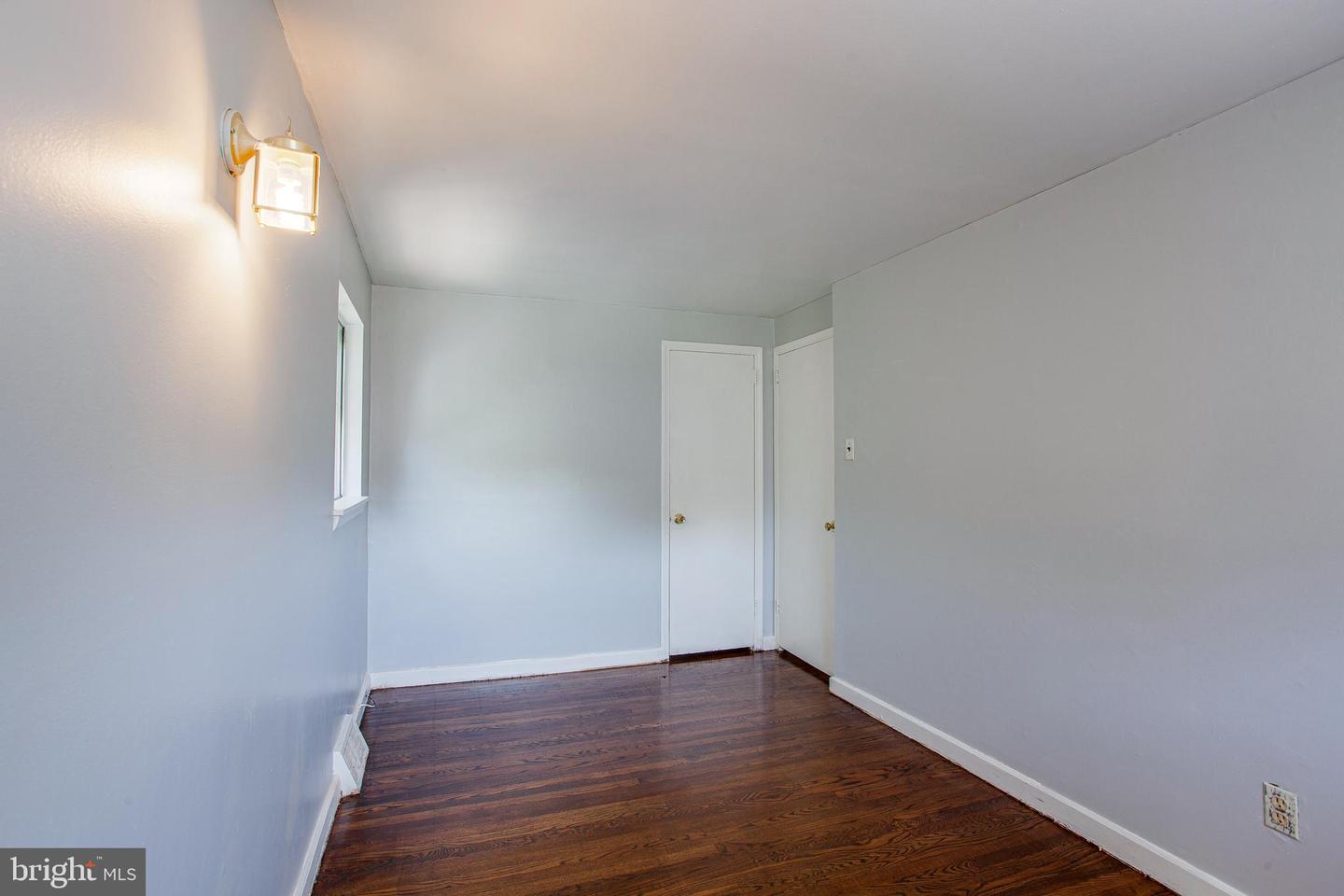 2738 Maxwell St Property Photo 17