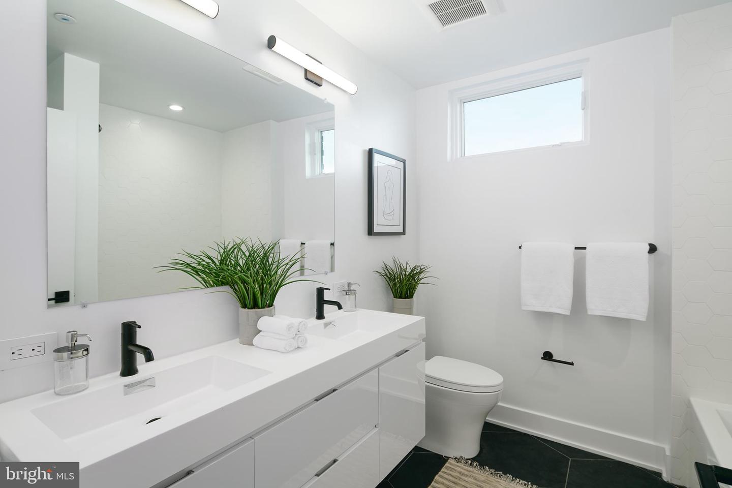 2128 League Ct Property Photo 13