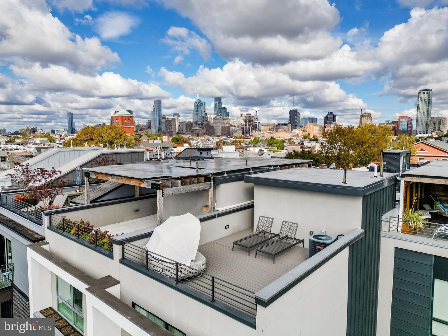 609 Queen St Property Photo 22