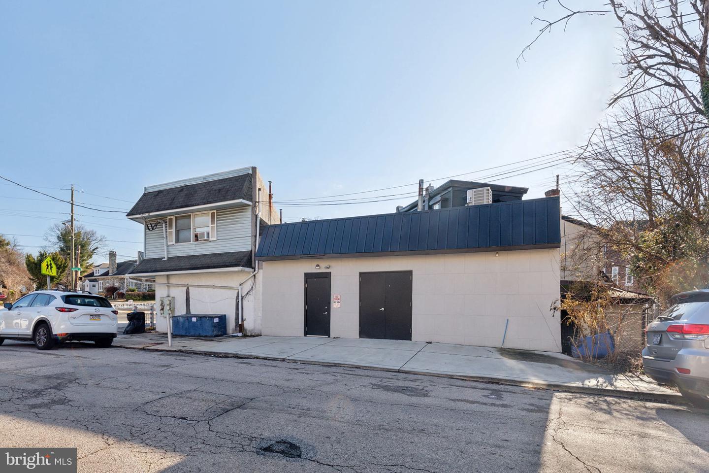 5460 Ridge Ave Property Photo 23