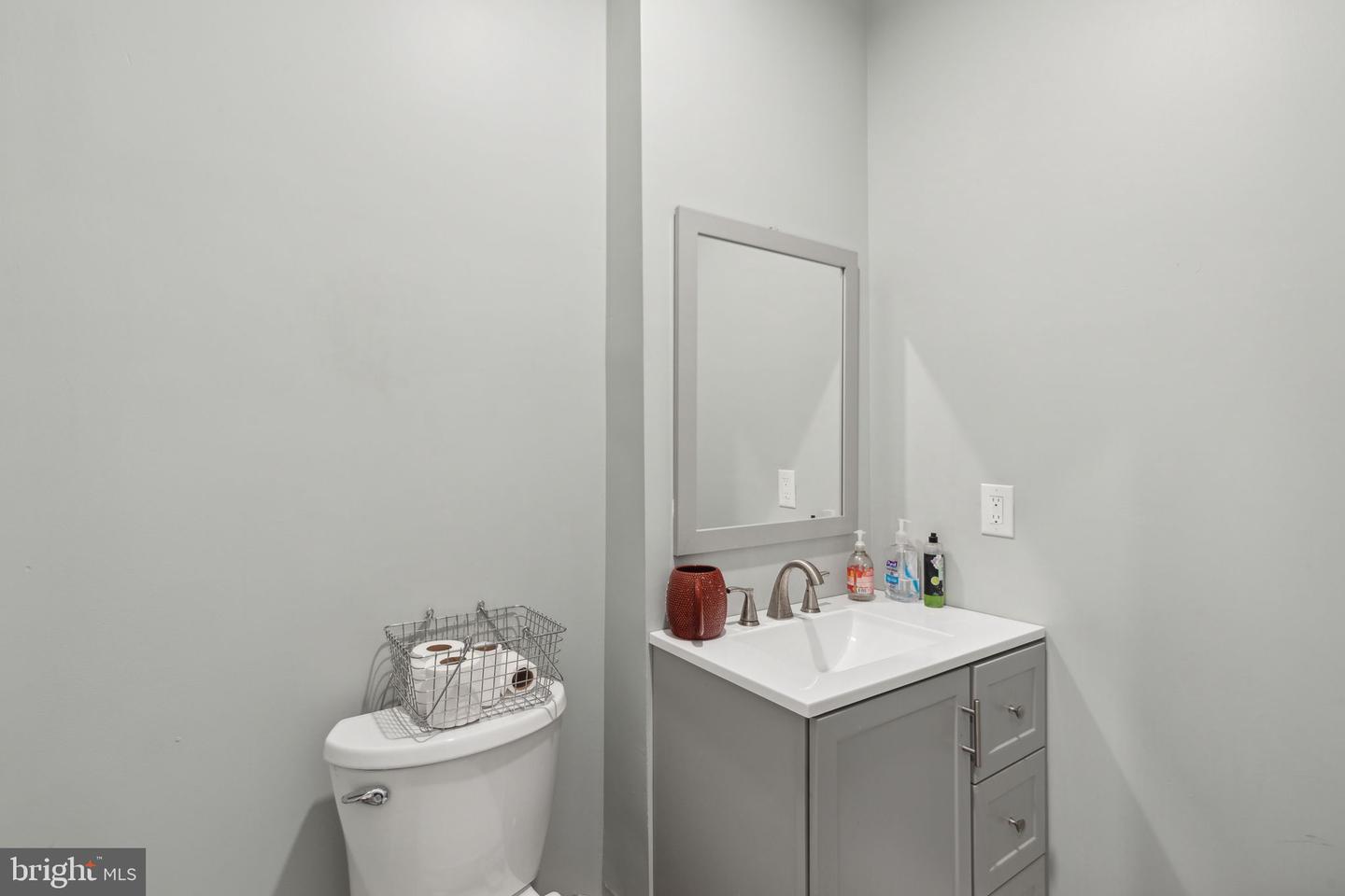 5460 Ridge Ave Property Photo 25
