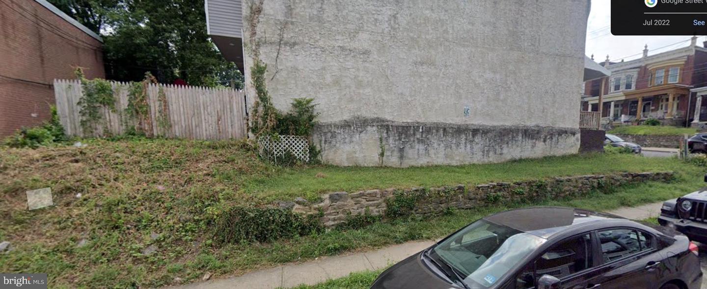 512 E Tulpehocken St Property Photo 2
