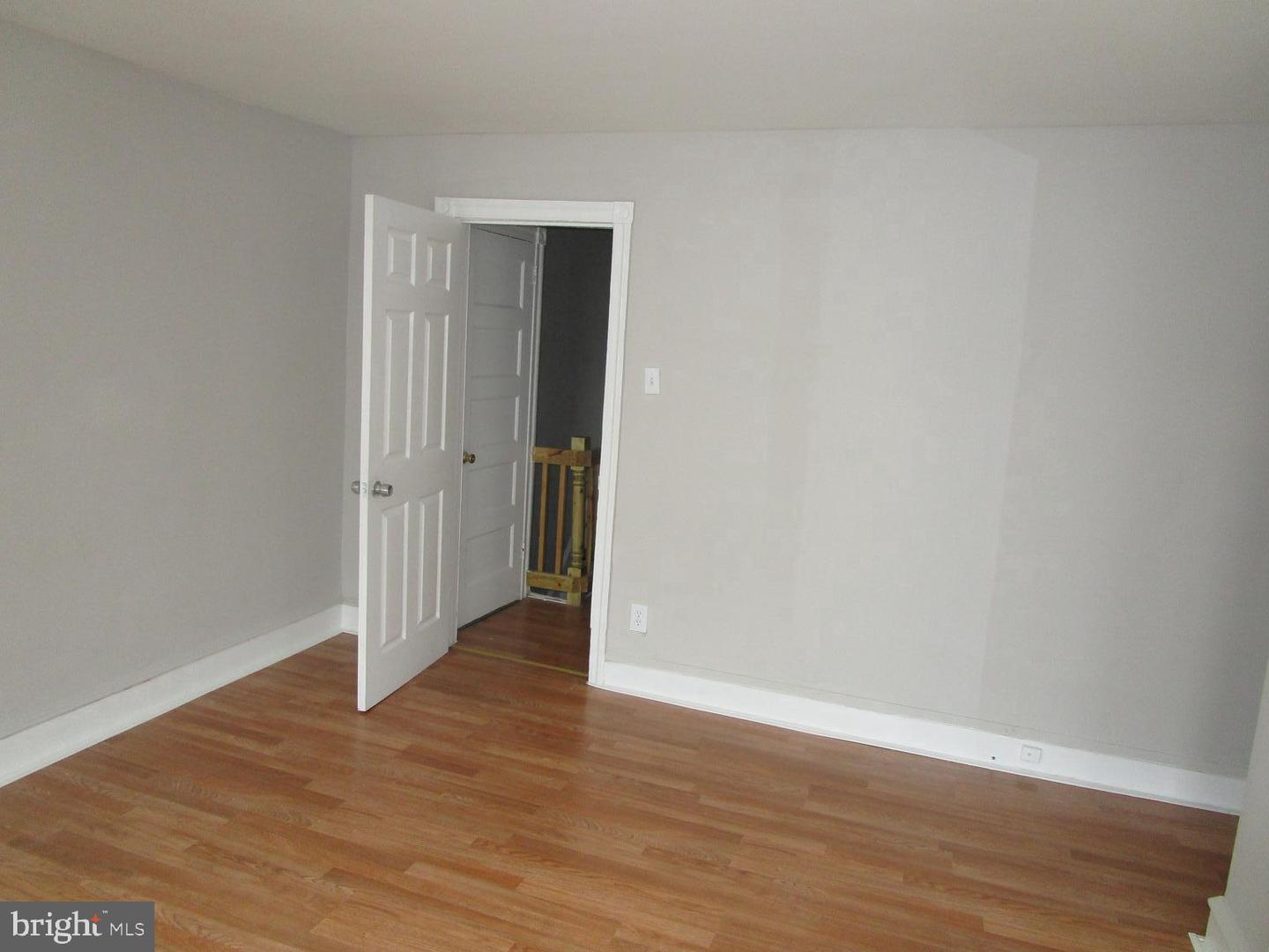 4049 N 8th St Property Photo 18