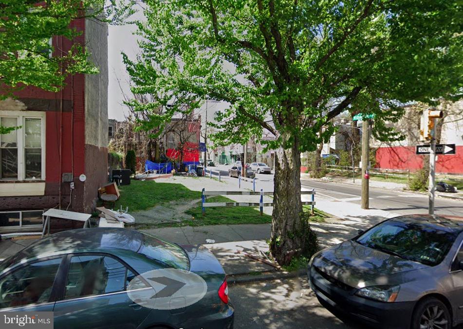 2266 N 17th St Property Photo 2