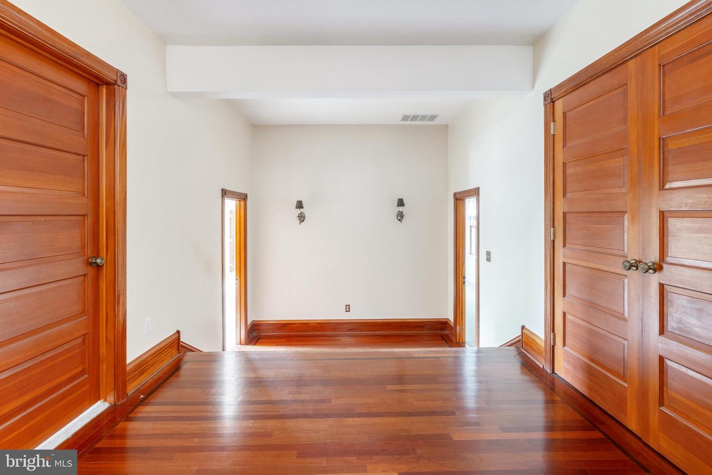 8101 Verree Rd Property Photo 33