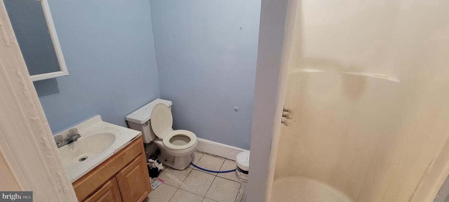 2838 Kensington Ave Property Photo 59