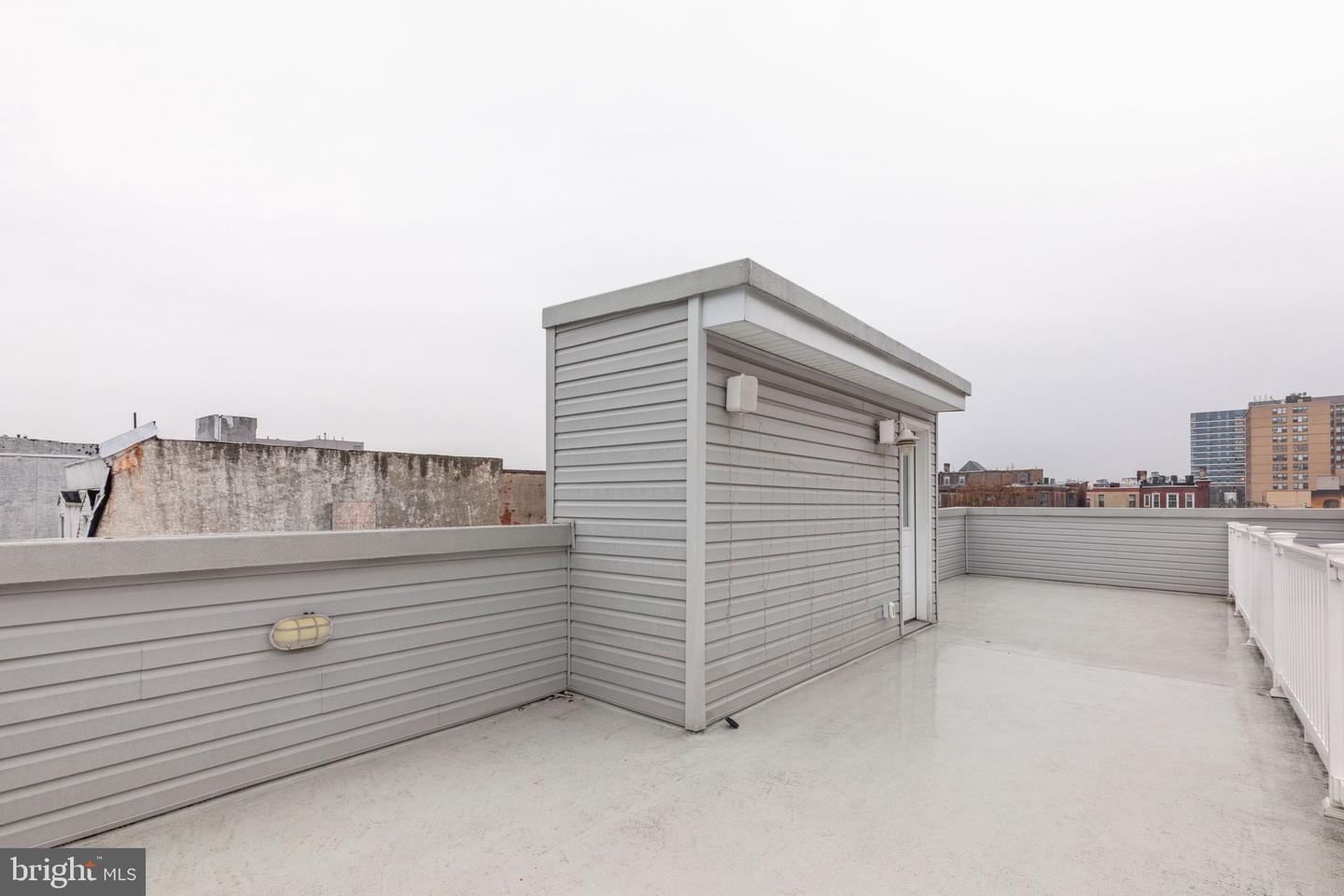 1419 Poplar St Property Photo 21