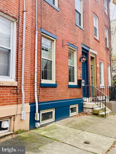 2022 Fitzwater St Property Photo 2