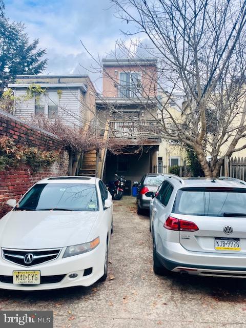 2022 Fitzwater St Property Photo 3