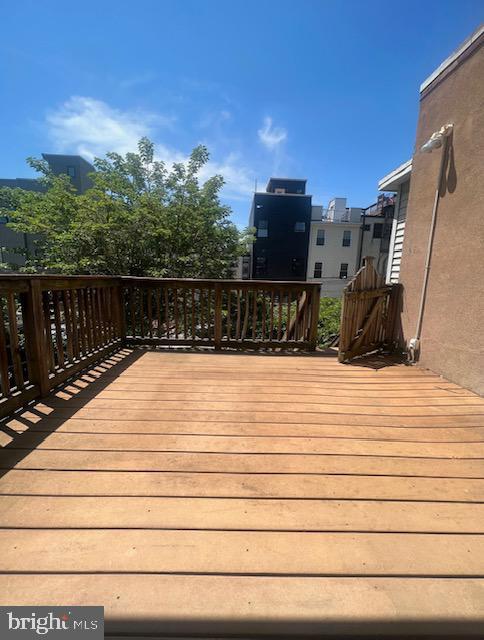 2022 Fitzwater St Property Photo 11