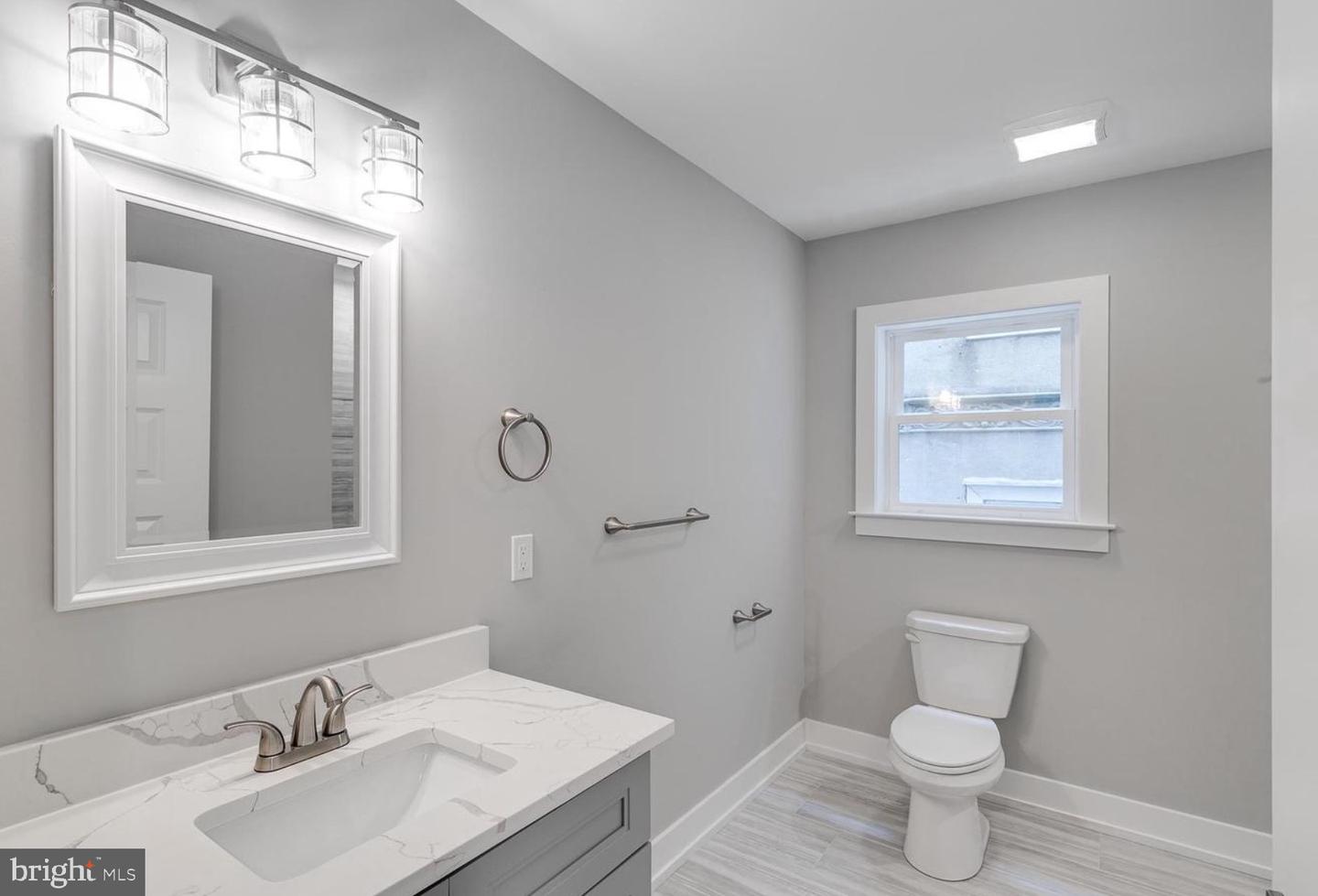 1309 S 52nd St Property Photo 14