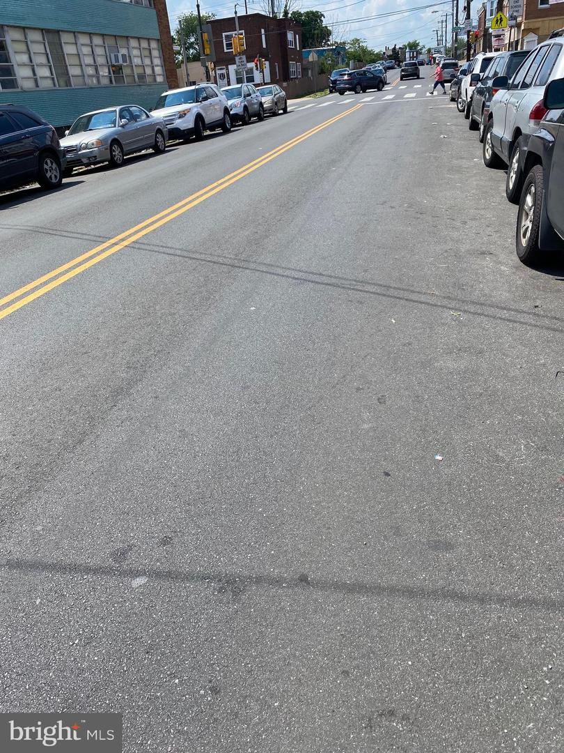 2415 S 62nd St Property Photo 4