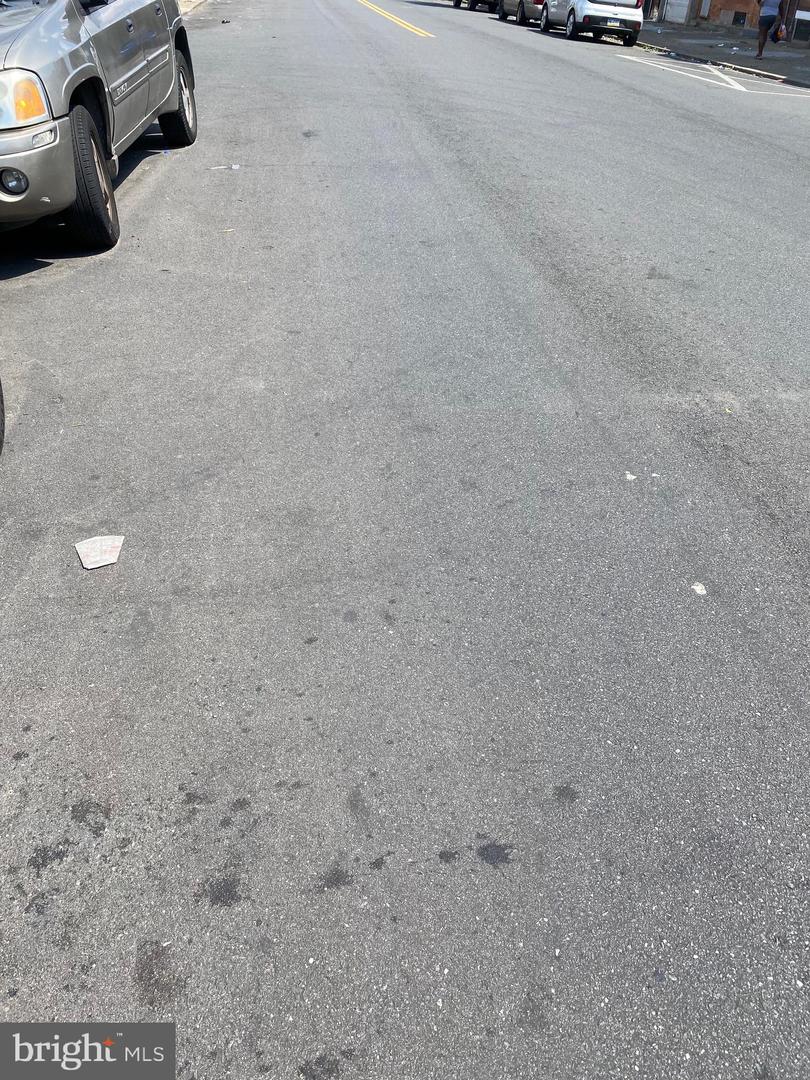 2415 S 62nd St Property Photo 5