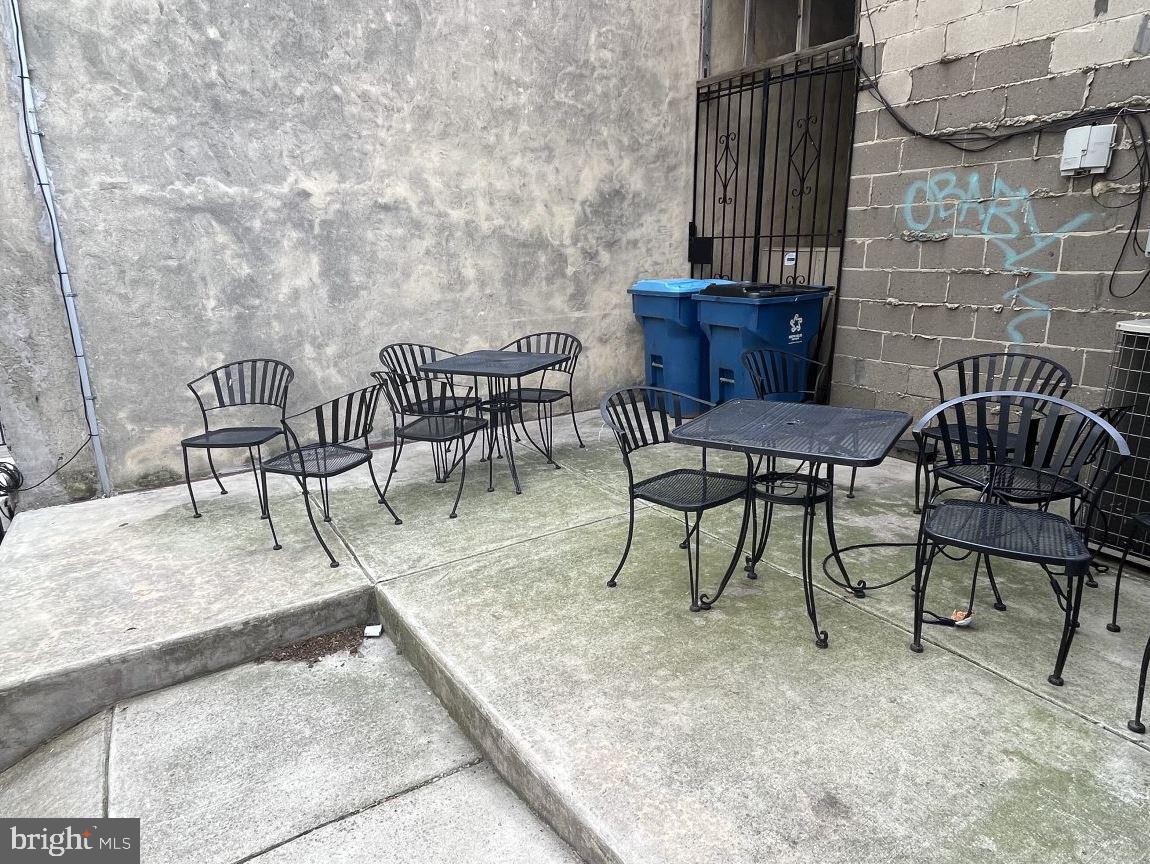 1800 Callowhill St Property Photo 4