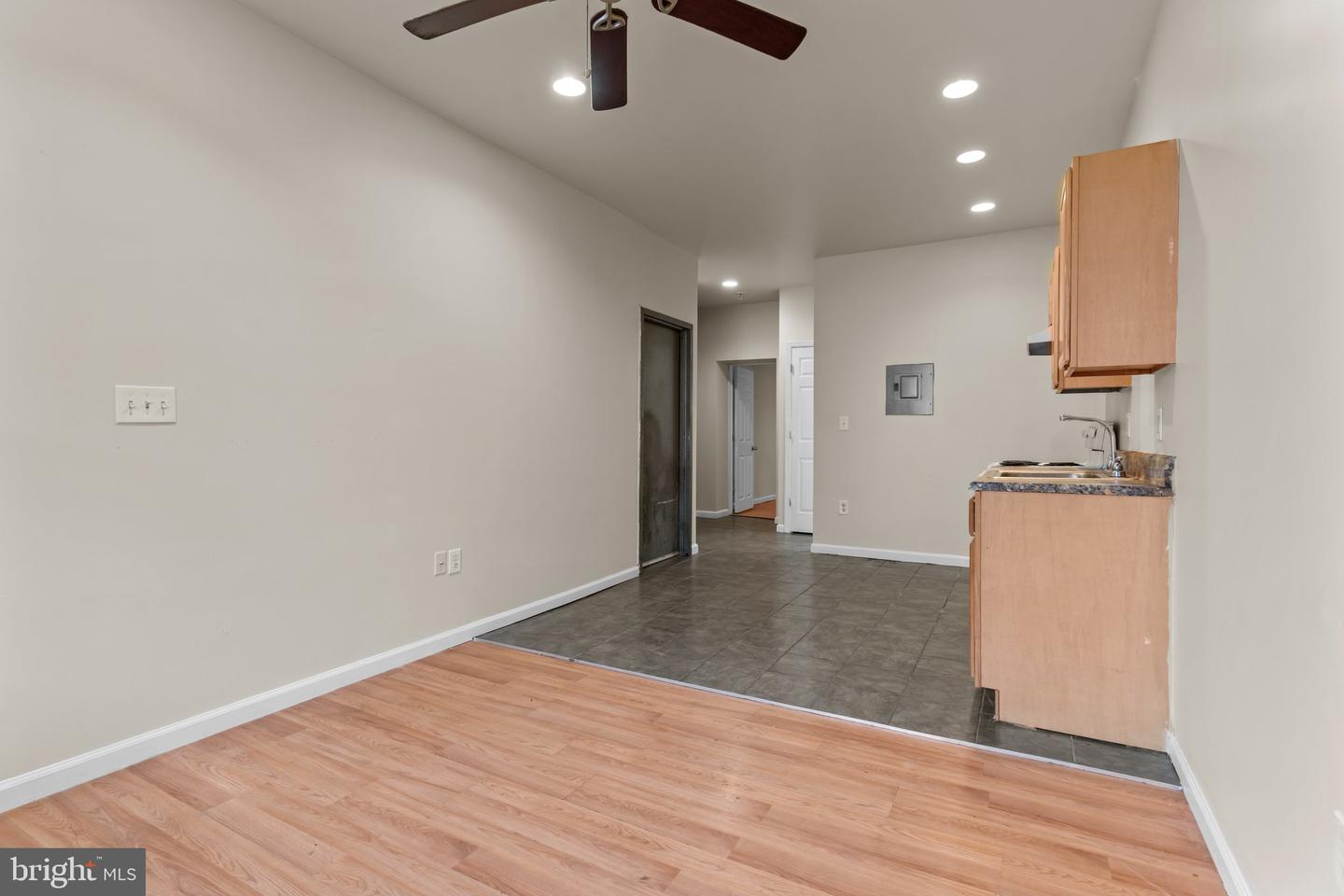 3555 Jasper St Property Photo 6