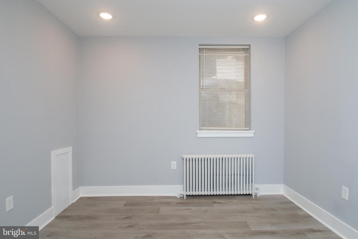 1518 E Passyunk Ave Property Photo 2