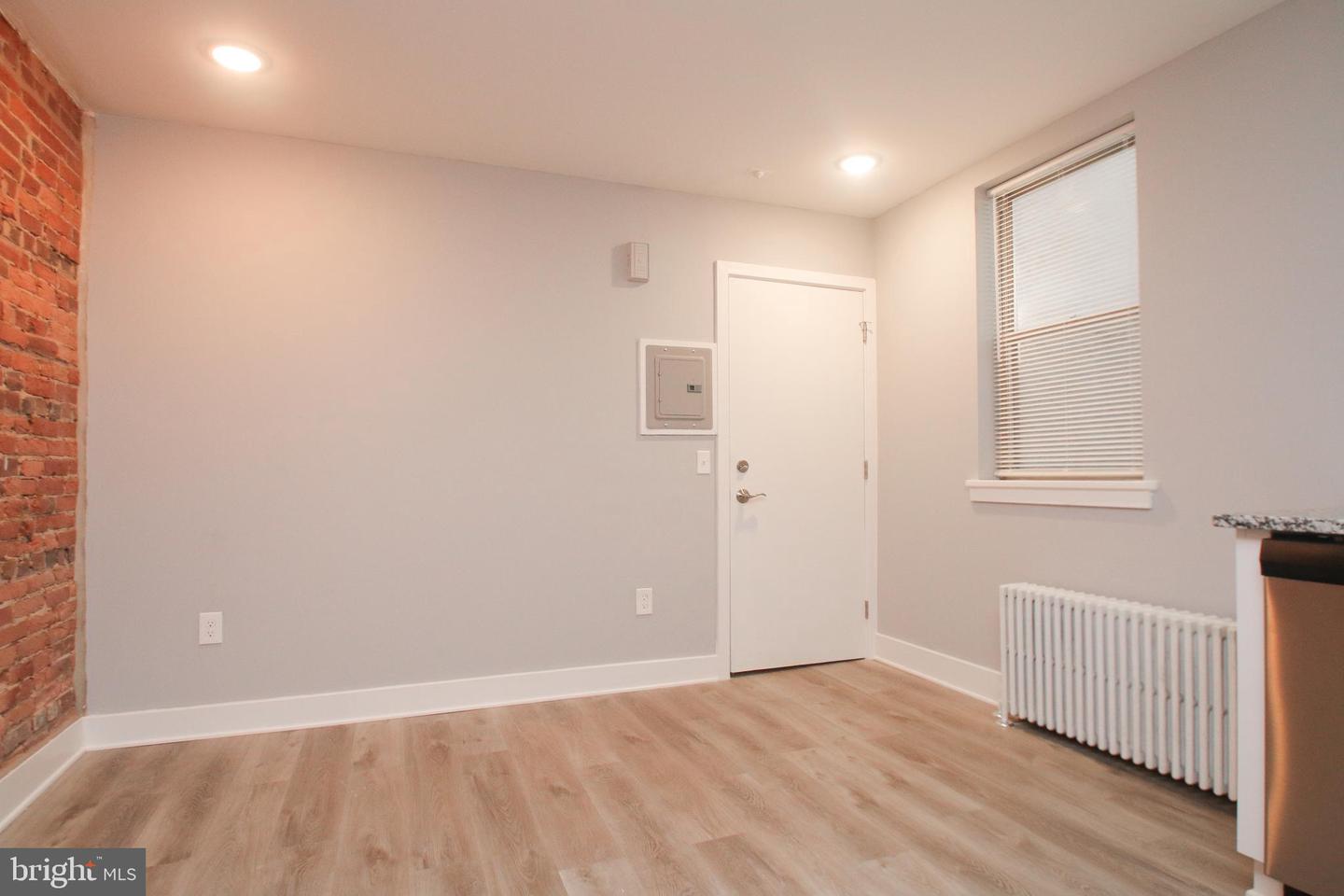 1518 E Passyunk Ave Property Photo 3