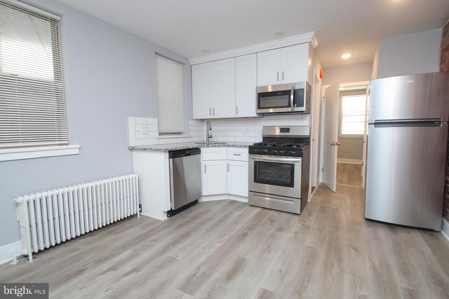 1518 E Passyunk Ave Property Photo 4