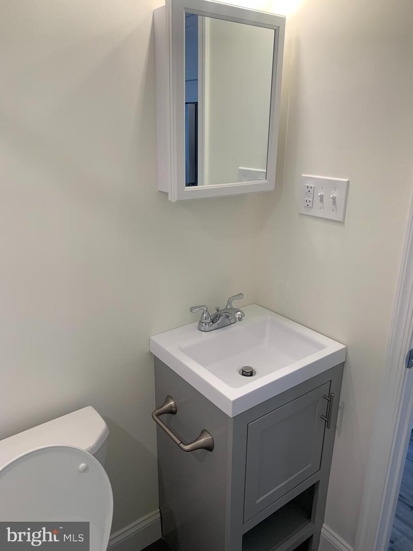 1518 E Passyunk Ave Property Photo 8