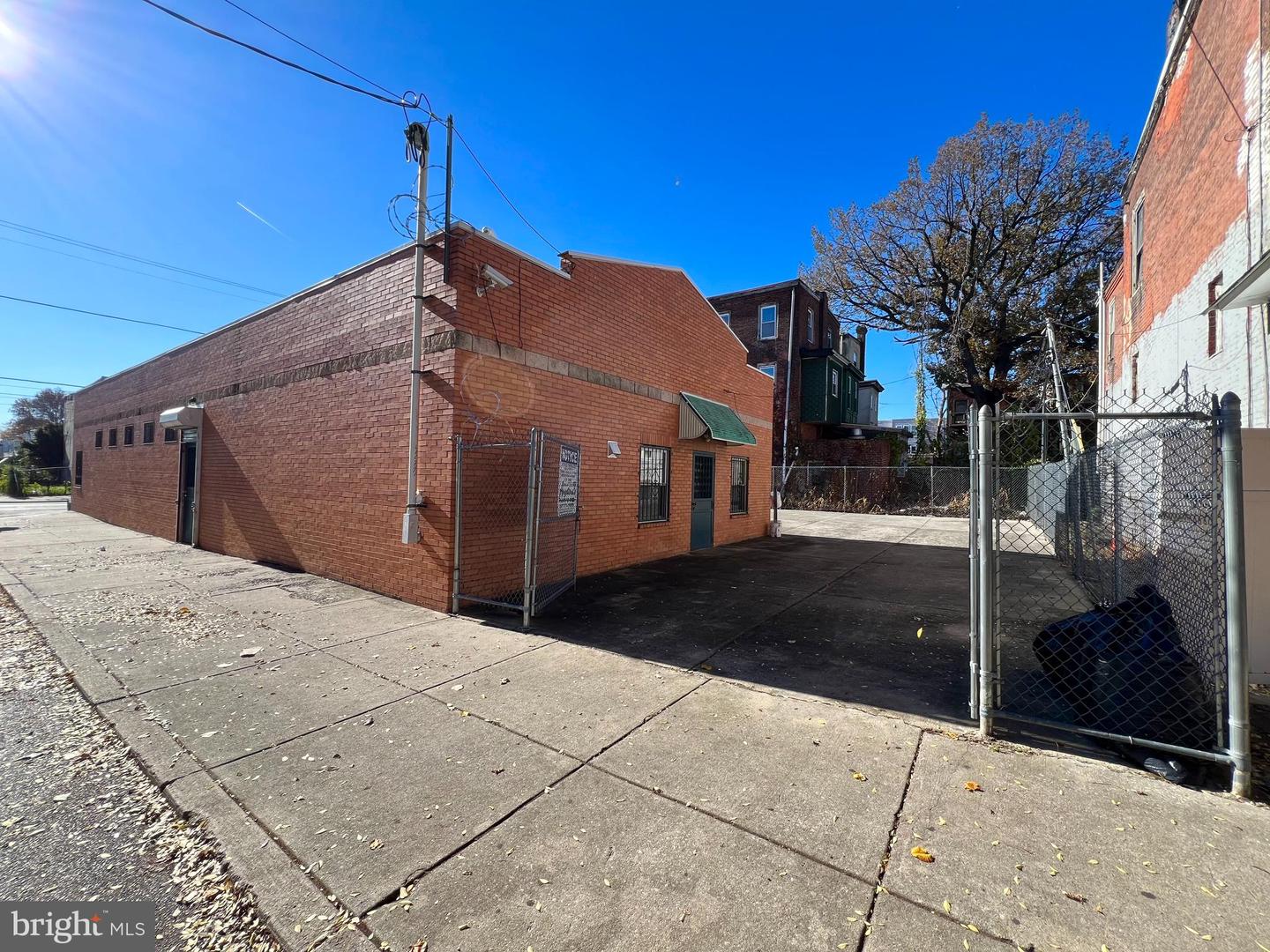 5529-31 Lansdowne Ave Property Photo 93