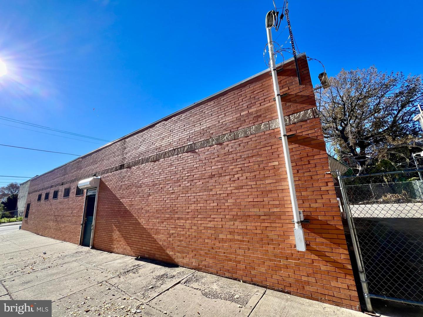 5529-31 Lansdowne Ave Property Photo 105
