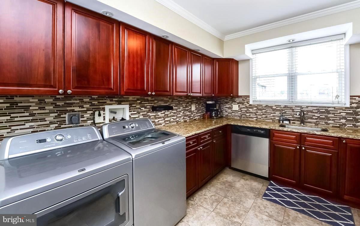 1135-43 S Broad St #2 Property Photo 5