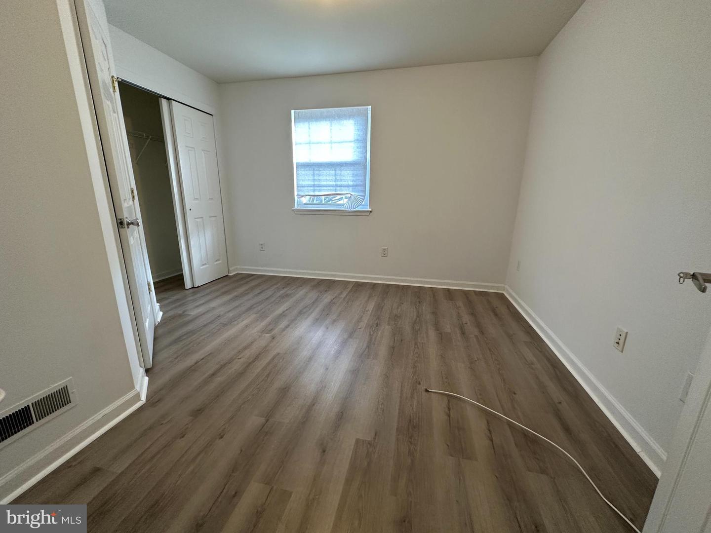 1734 Monument St Property Photo 12