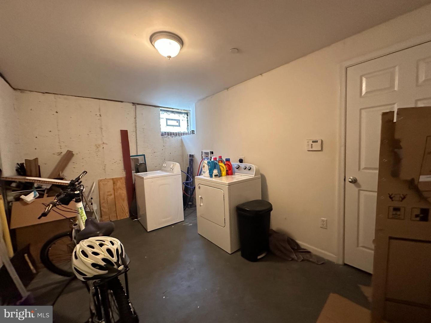 1734 Monument St Property Photo 13