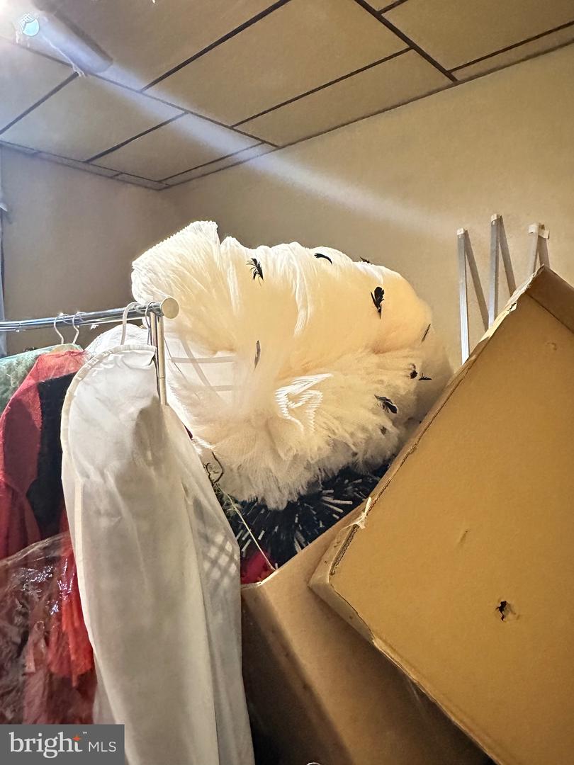 1902-04 W Tioga St Property Photo 14