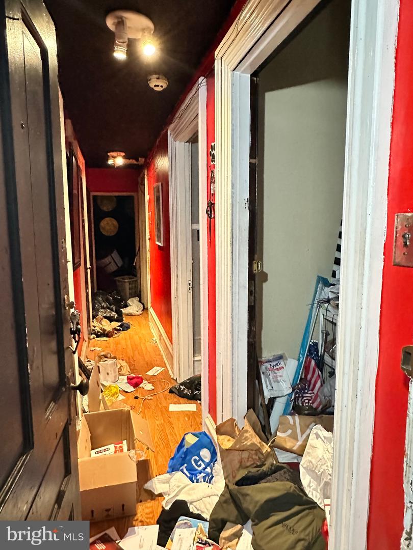 1902-04 W Tioga St Property Photo 21