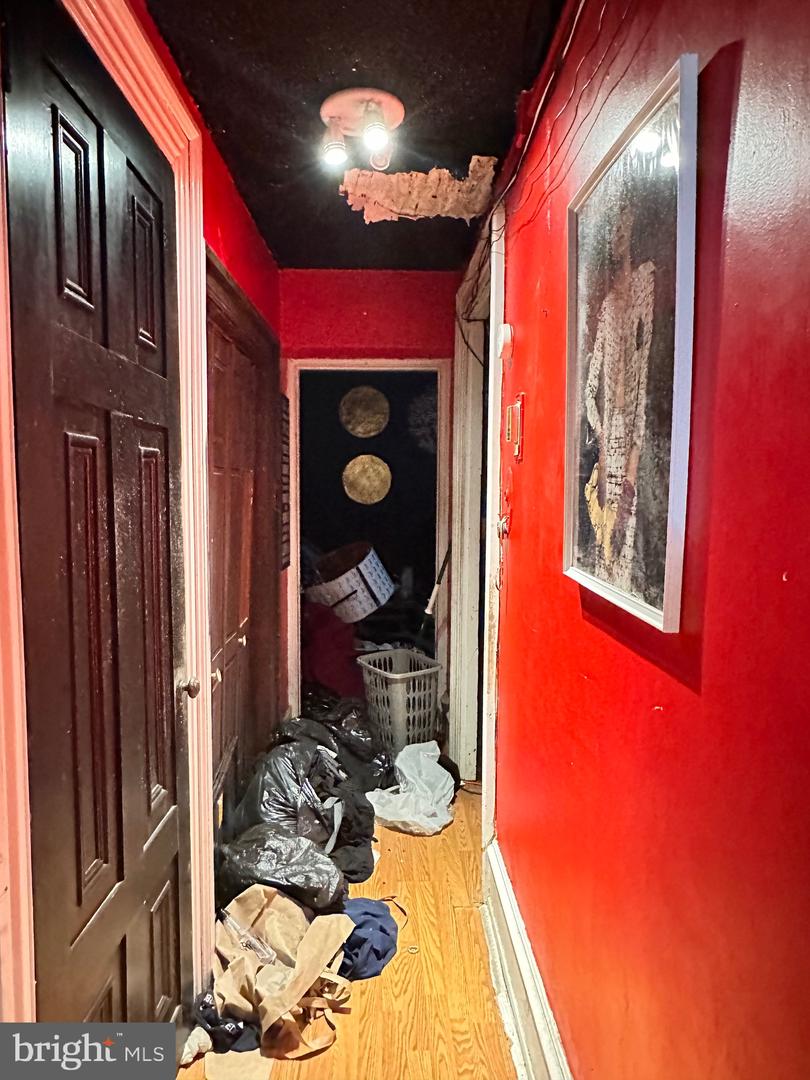 1902-04 W Tioga St Property Photo 22