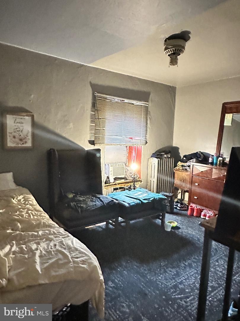 1902-04 W Tioga St Property Photo 36