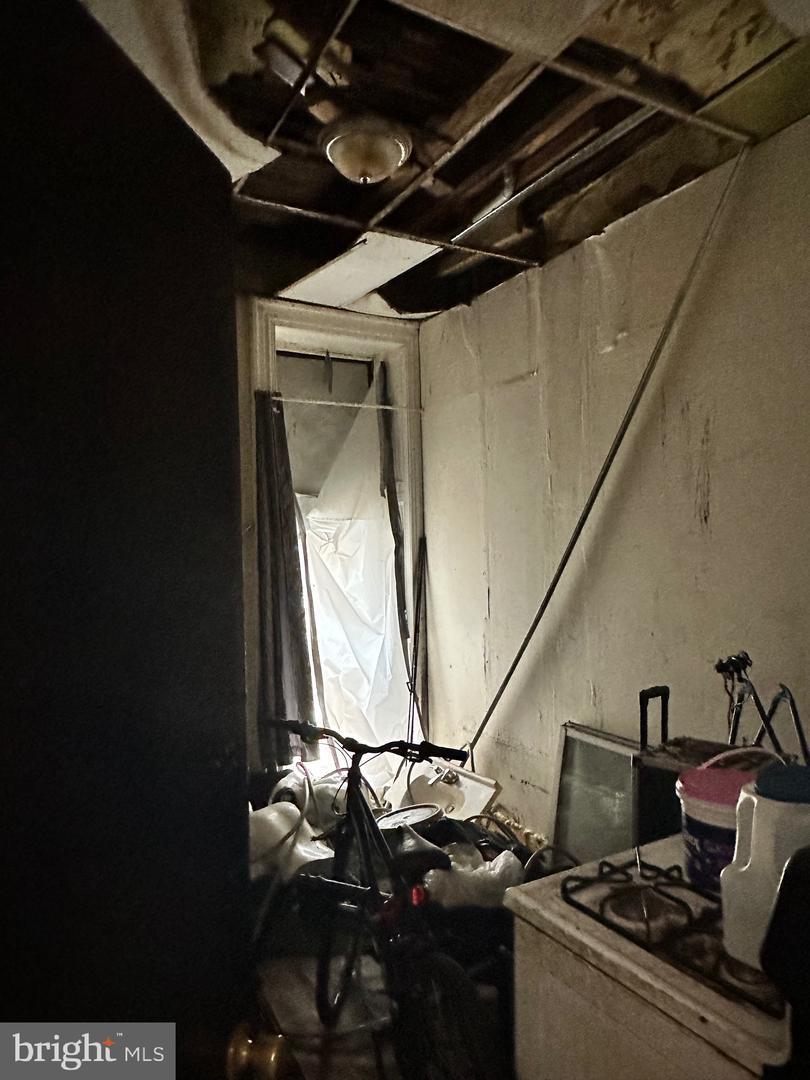 1902-04 W Tioga St Property Photo 44