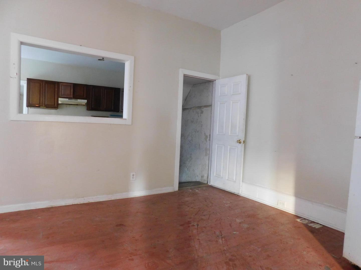 5035 Cedar Ave Property Photo 10