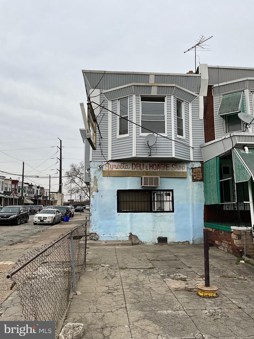 2445 W Allegheny Ave Property Photo