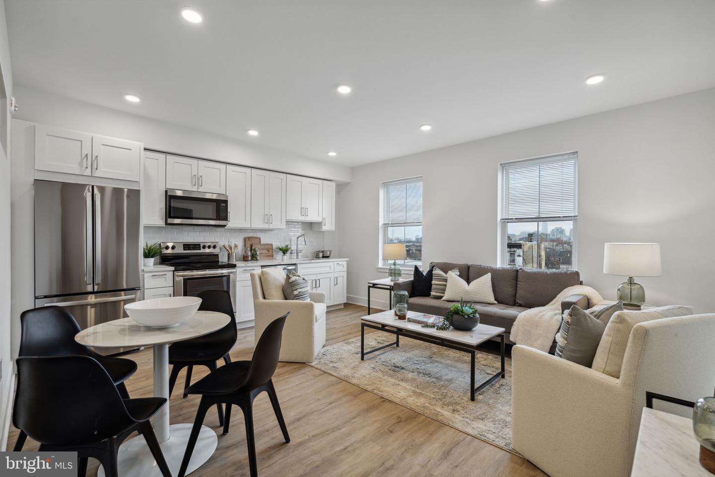 1201 W GIRARD AVE #ONE BEDROOM Property Photo 1