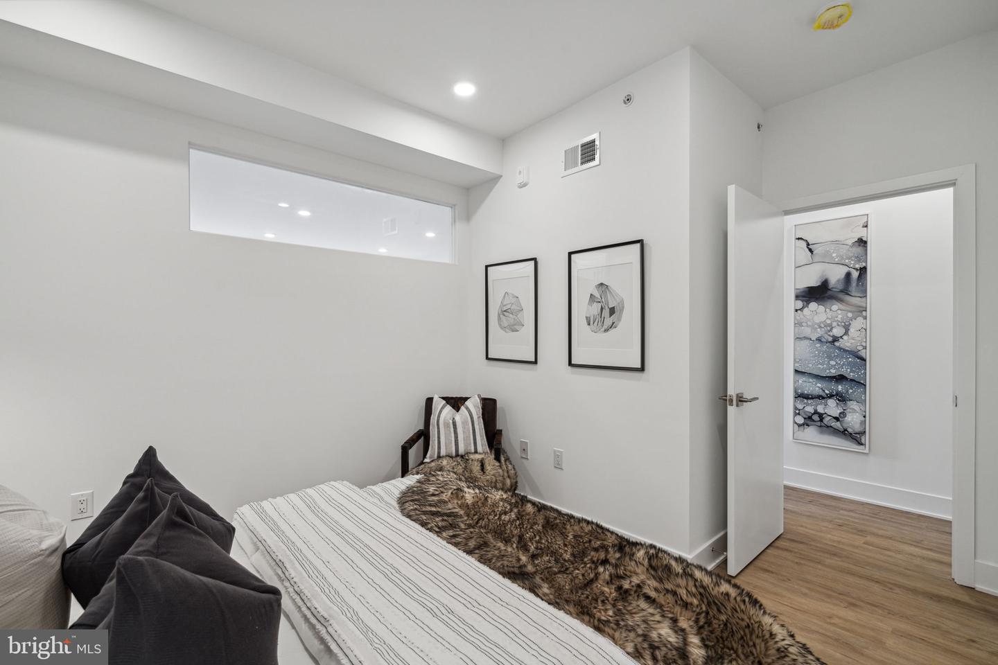 1201 W Girard Ave #one Bedroom Property Photo 15