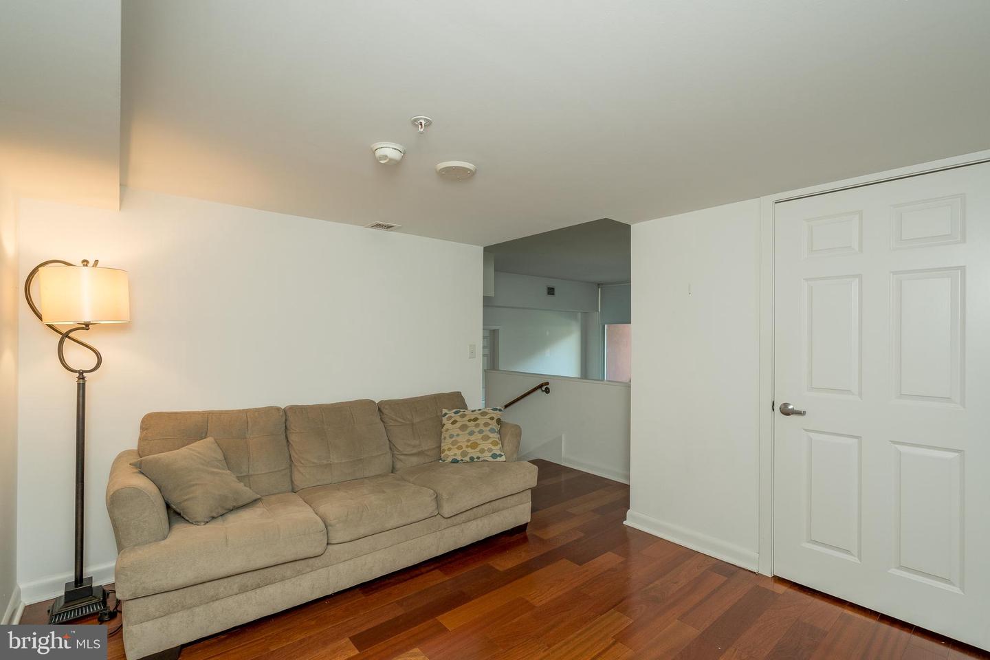 22 S Front St #305 Property Photo 11