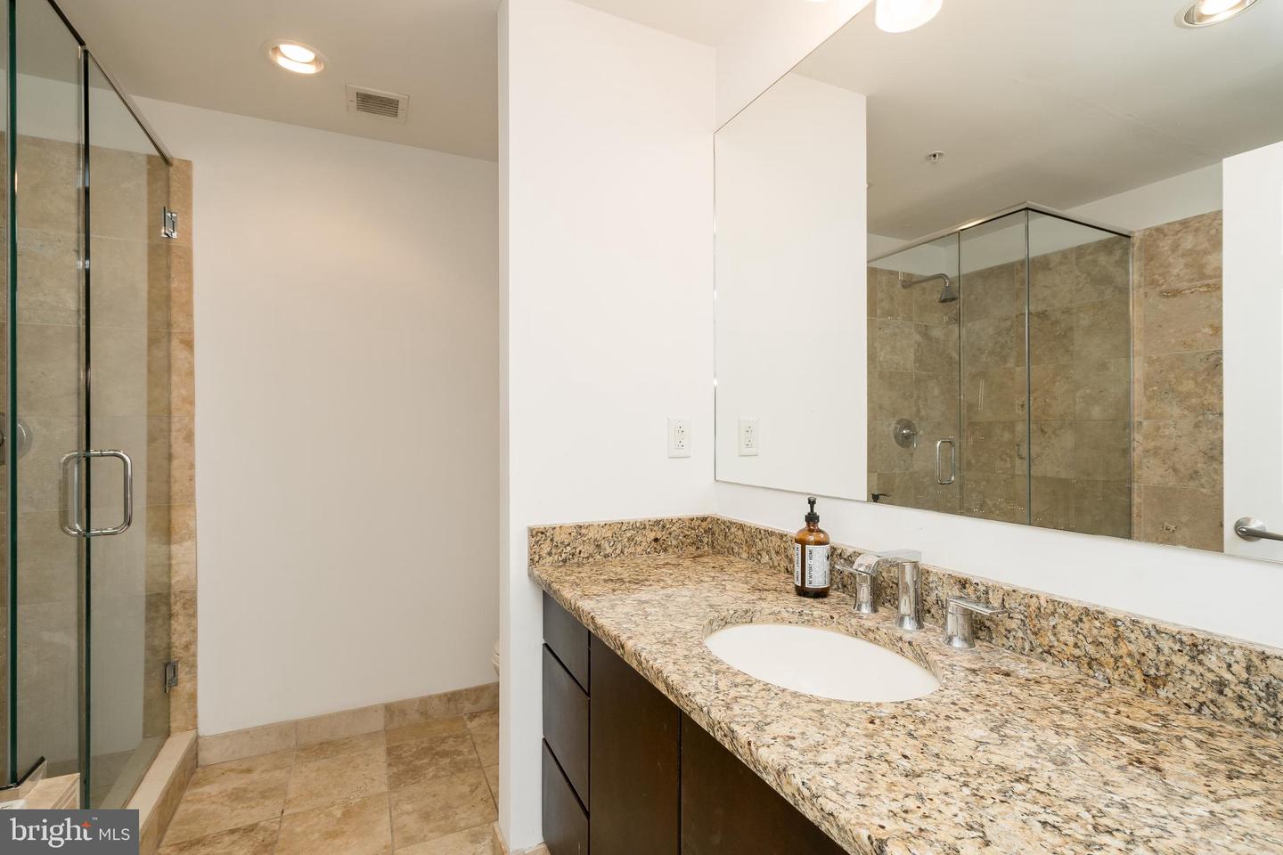 22 S Front St #305 Property Photo 18