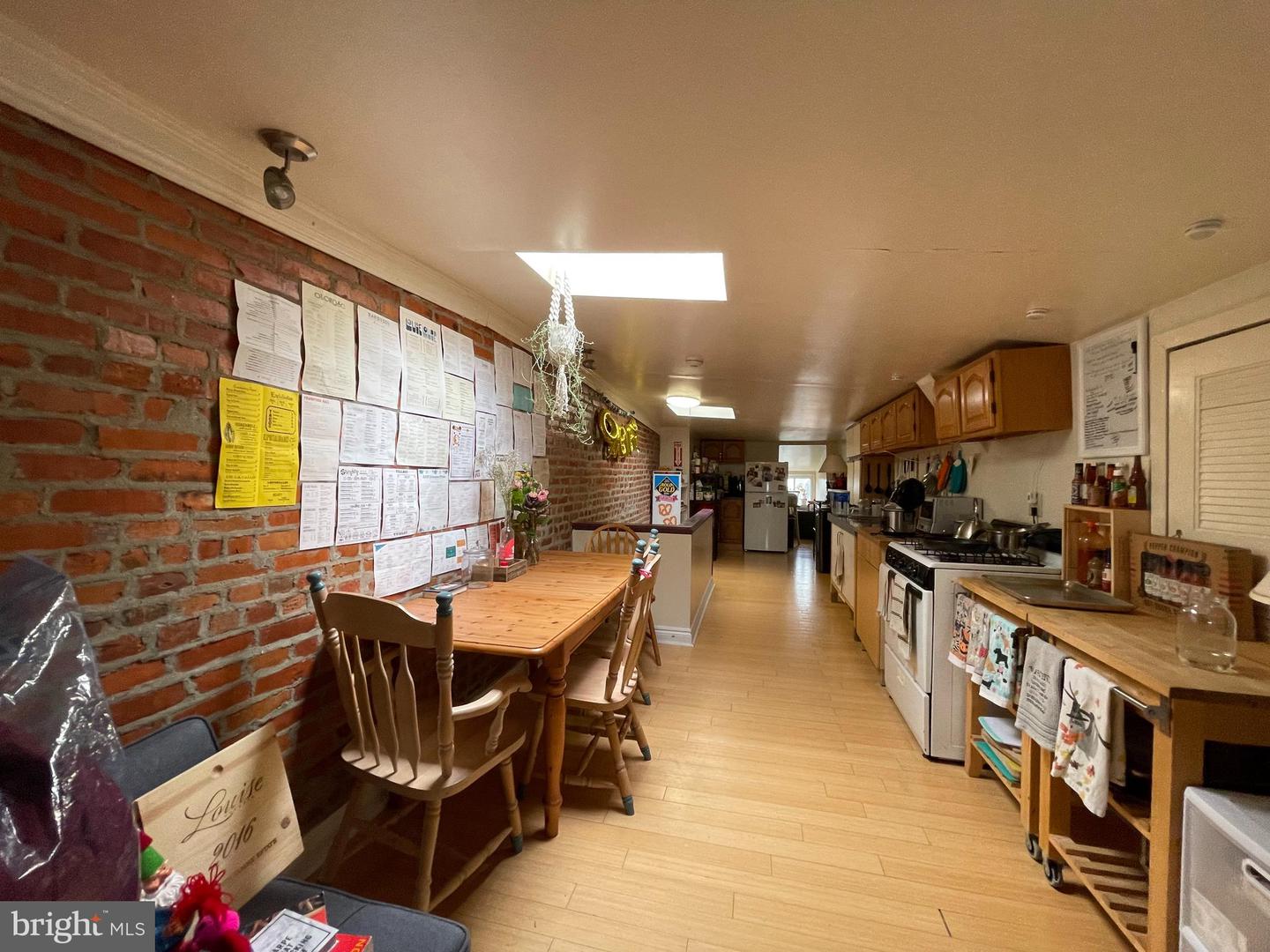 4333 Pine St Property Photo 6