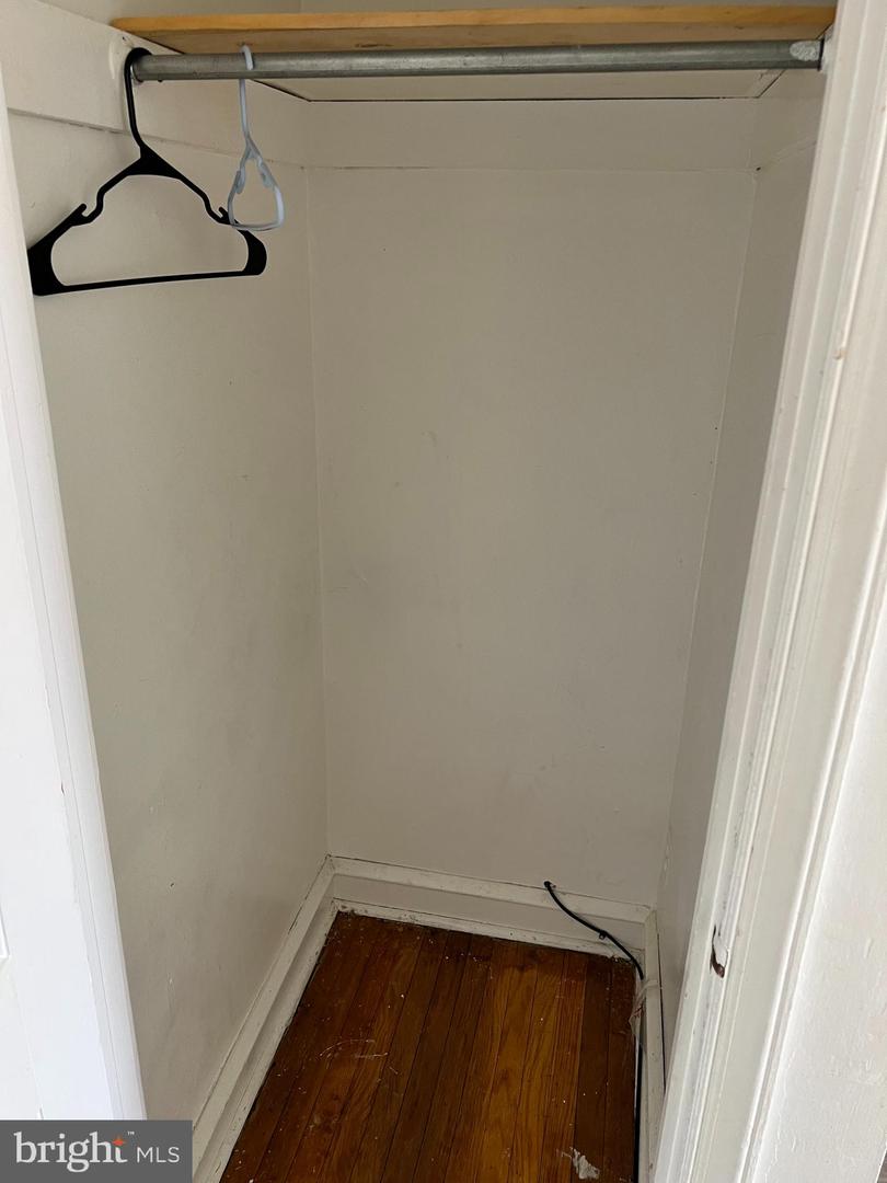 5440 Bingham St Property Photo 7
