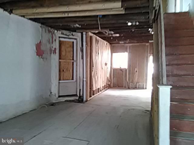 1406 N Hirst St Property Photo 3