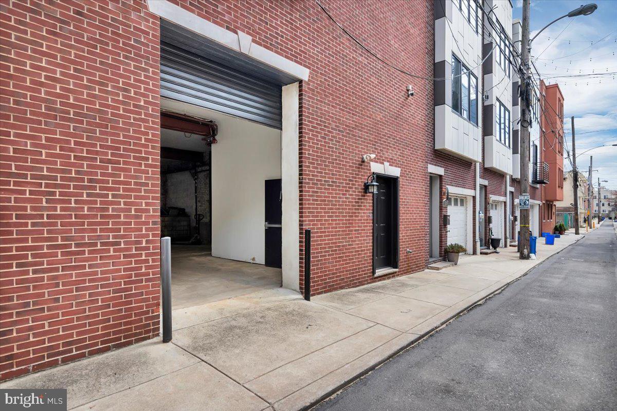 1314-16 S Howard St Property Photo 2