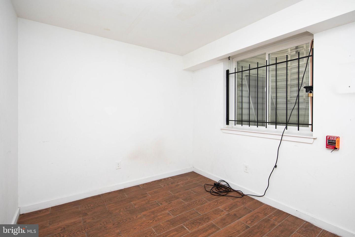 1702 Cecil B Moore Ave Property Photo 10